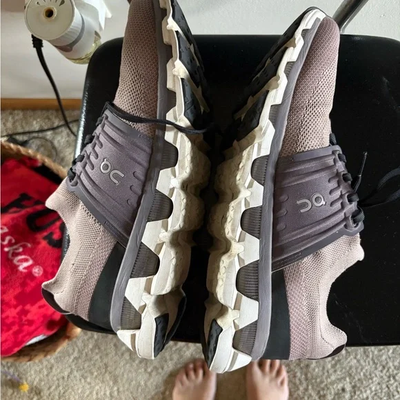 On Running Mauve and Charcoal Sneakers - Picture 2 of 3